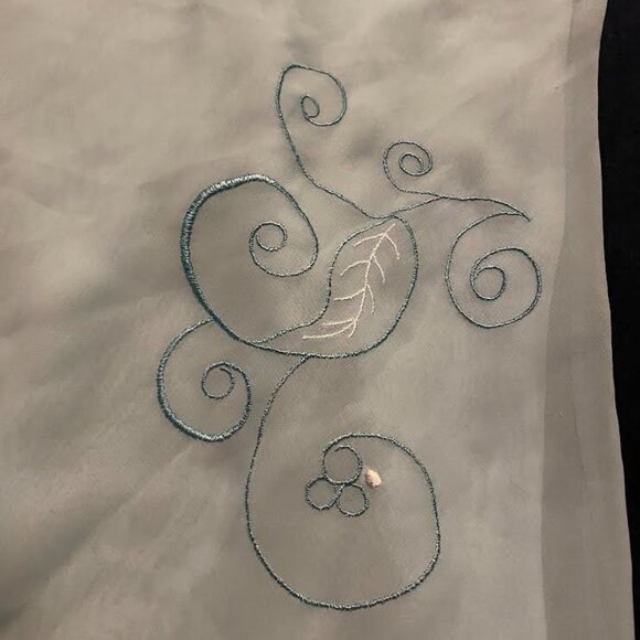 Embroidered sky blue Y2K slip dress (size large) - Picture 4 of 5